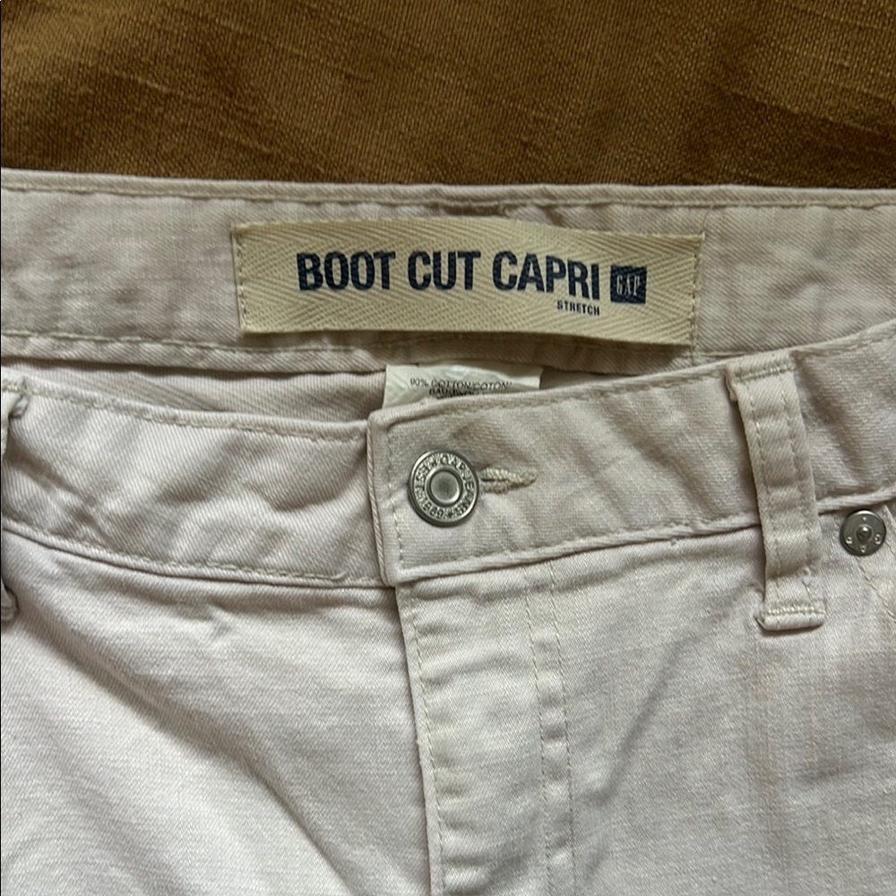 Gap Classic White Bootcut Capris - image 3